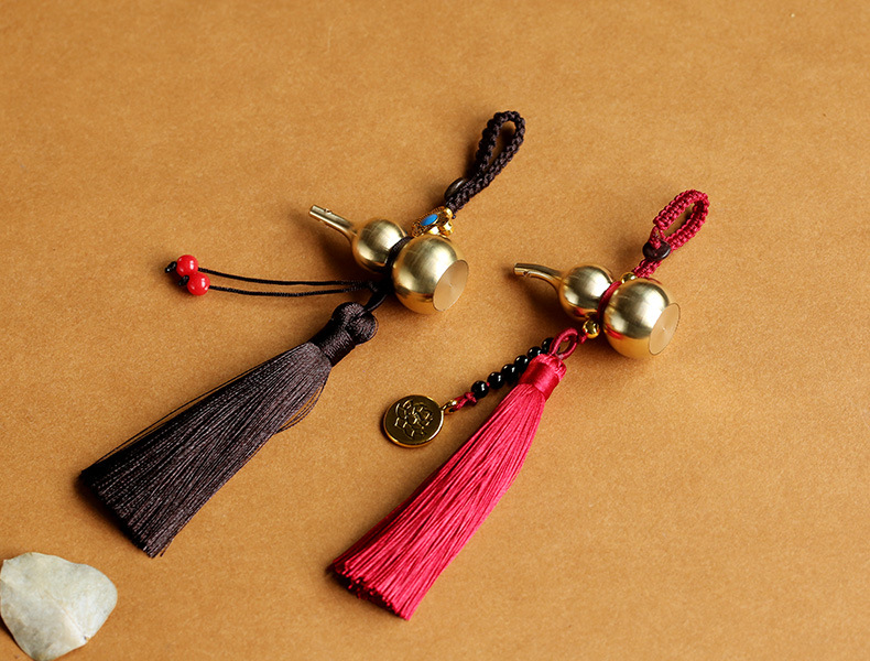 Brass gourd hand-woven lanyard, keychain pendant, car tassel style, personalized and creative schoolbag hanging decoration for men and women pic 9