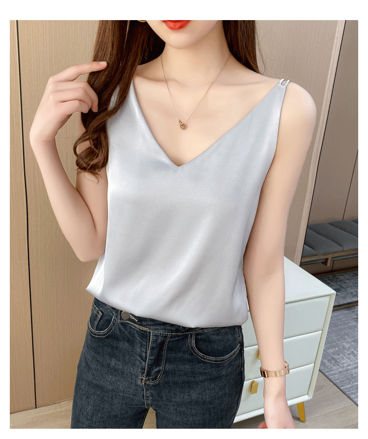 Jialqi, a popular female summer V-neck dress with a halter top, wears a suit over it and a silk satin slim-fitting base layer inside pic 26