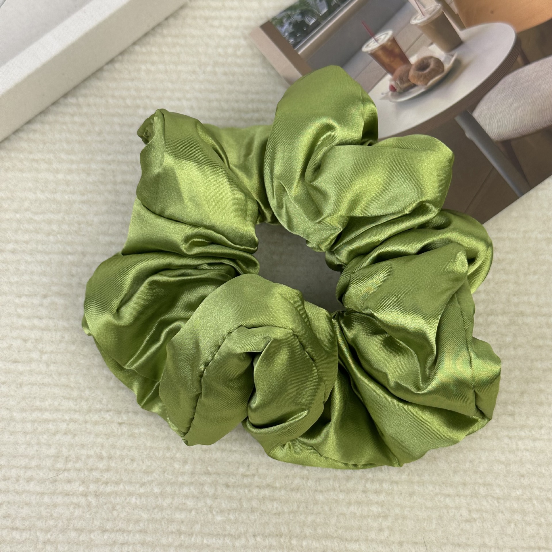 法式慵懒风缎面枕头大肠发圈高级感复古大号纯色布艺褶皱发圈发饰详情9