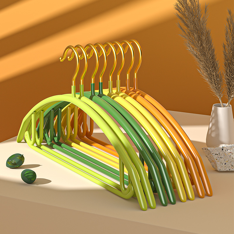 现货8钩实木多功能衣架家用挂大衣内衣吊带收纳神器复古原木衣架D详情6