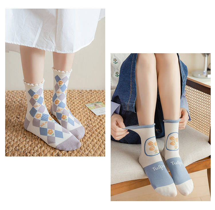 New autumn and winter style taro color straight plate rolled diamond-shaped small flower mid-calf socks for women, fresh cotton socks for women, one-piece consignment pic 8