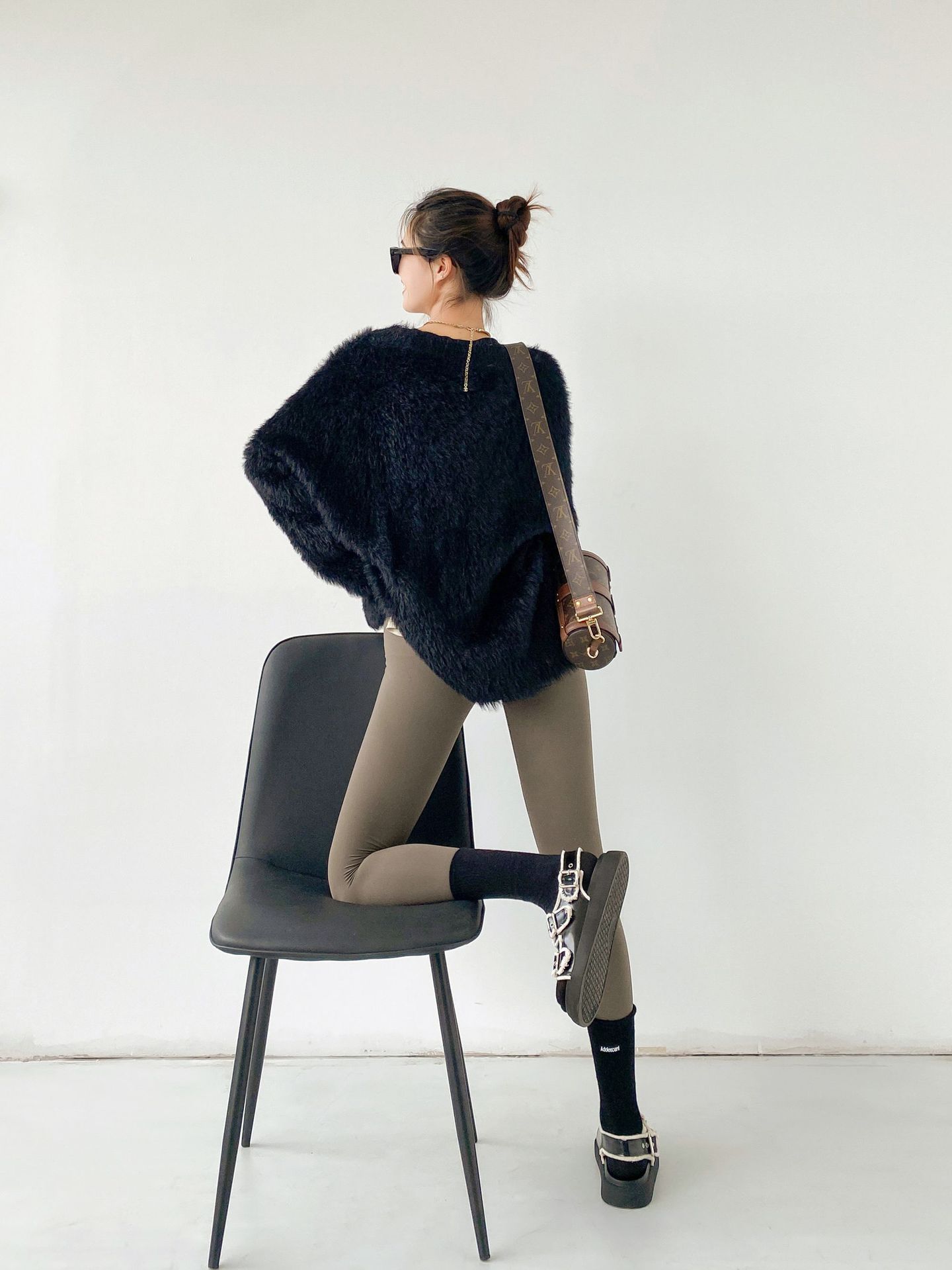 Wholesale of 2023 Spring and autumn tight-fitting high-waisted leggings, water-sparkling Barbie pants, a must-have for lifting buttocks, 9-inch pants, a one-piece replacement for women pic 22