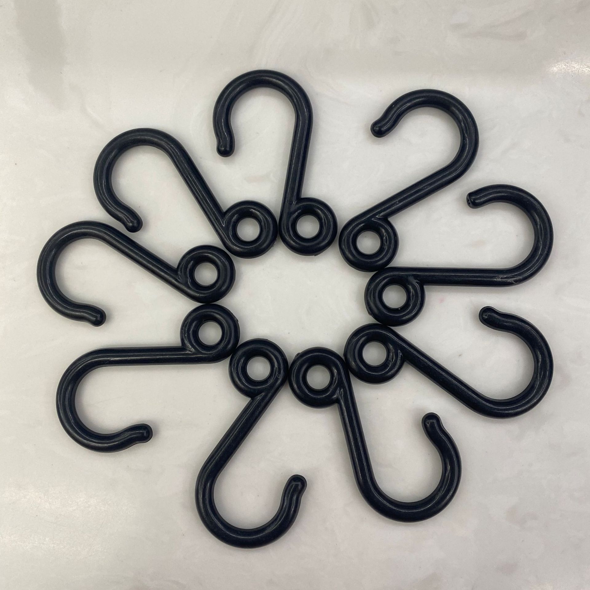 Plastic hooks for bags, open hooks, cosmetic bags, 2-character hooks, multi-purpose hooks, clothes hanger ropes, black hooks in stock pic 10