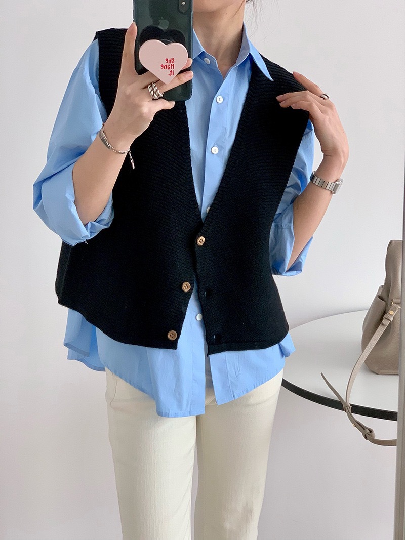 Korean Spring new style: Simple solid color, loose, striped V-neck knitted small vest cardigan for women 2727 pic 10