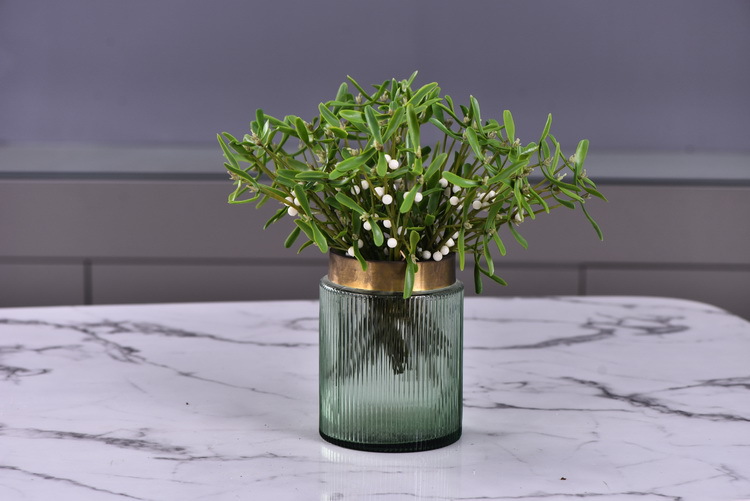 Factory direct sales of artificial mistletoe, wholesale of artificial plants, flower arrangement materials, window display, soft furnishings, pearl fruit and green plants pic 13