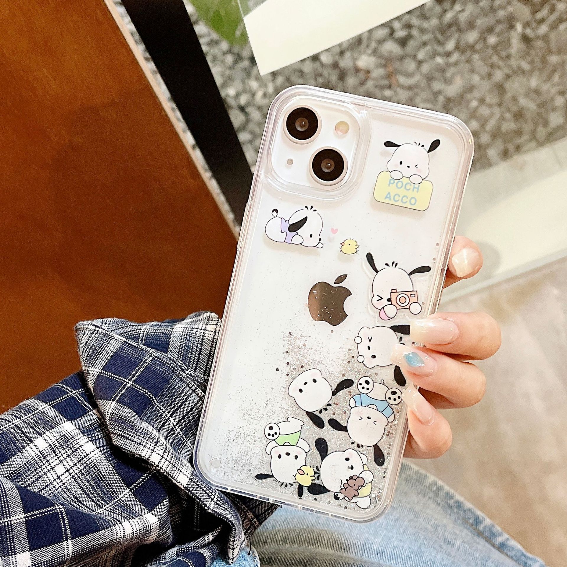 The popular cartoon is cute and fun, suitable for iPhone14pro max and iPhone 15. The phone case is 13/12 transparent with flowing sand pic 36