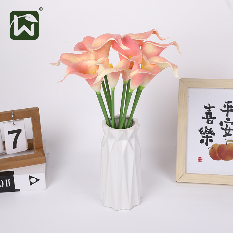 PU artificial flower single branch with a touch of glue, calla lily artificial flower, foreign trade, home decoration, desktop display, photography prop pic 22