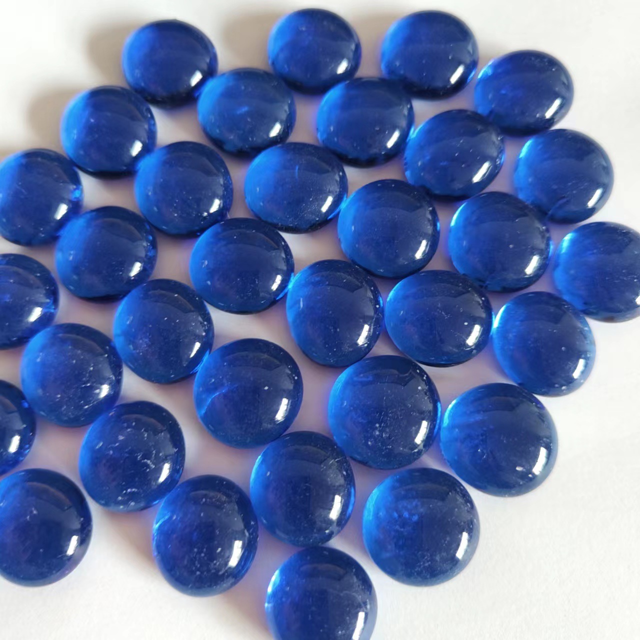 Glass flat beads: 12-14mm, 17-19mm. Glass beads for garden decoration, fish tank base, in various colors pic 5