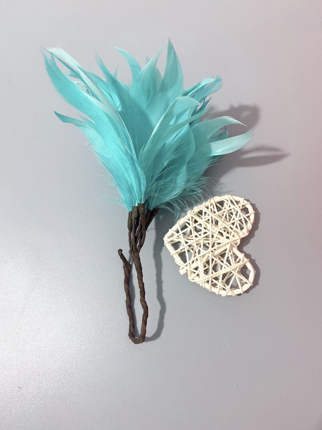 The manufacturer supplies DIY feather wire flower headwear, clothing accessories, stage performance decorations, and colorful feather corsages pic 27