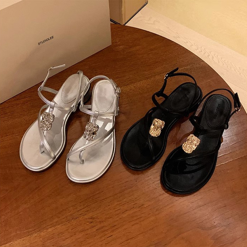 葡萄妈夏季新款度假风金属夹脚气质方头草编织套趾凉拖鞋女外穿详情2