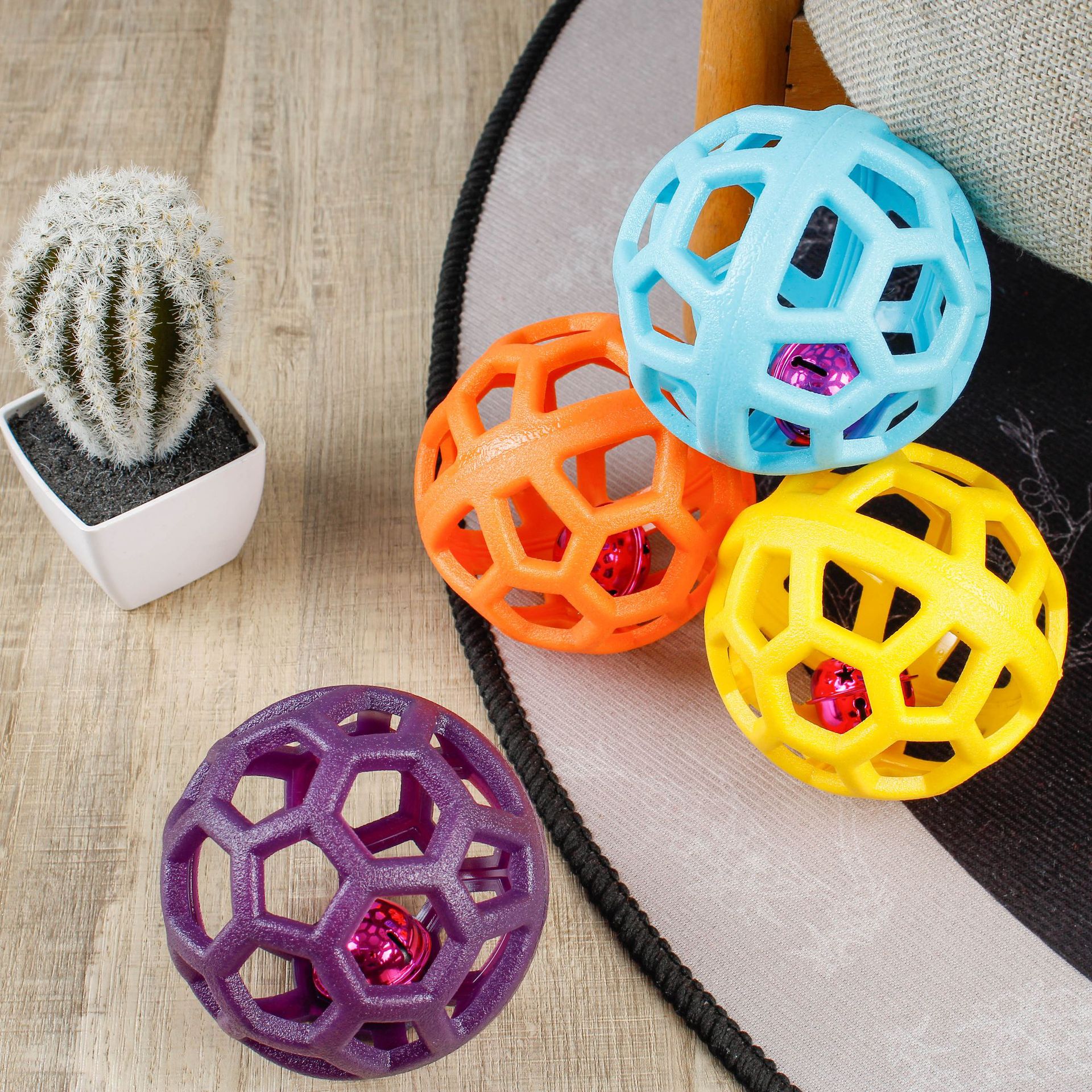 Hot-selling pet toy balls, durable dog toys, TPR geometric hollowed-out balls, teething pet cat and dog supplies wholesale pic 9