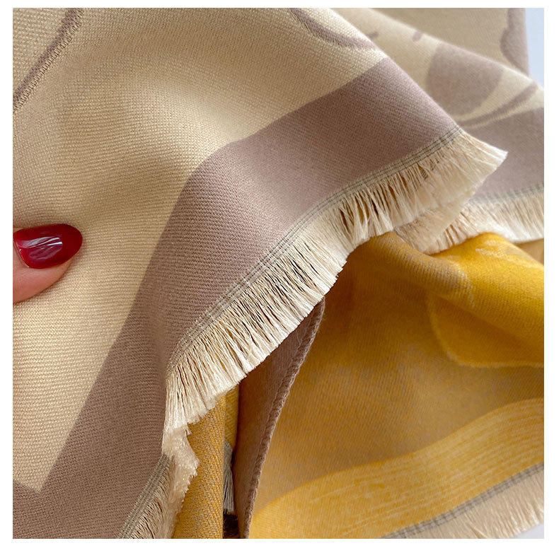 The 2022 autumn and winter new shawl bestseller, the trendy brand Bear faux cashmere scarf, is fashionable and versatile for women, sold directly by the manufacturer pic 8
