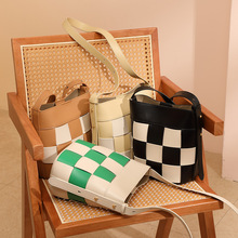 严选高级感真皮腋下包2023春夏新款小众设计女包白色时尚单肩包详情17