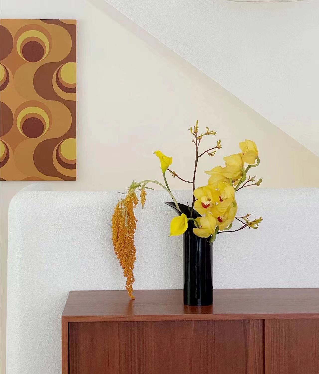 High-end vases, modern and simple artistic ornaments, simple flower arrangements, creative living room home ornaments, soft decorative items, vases pic 15