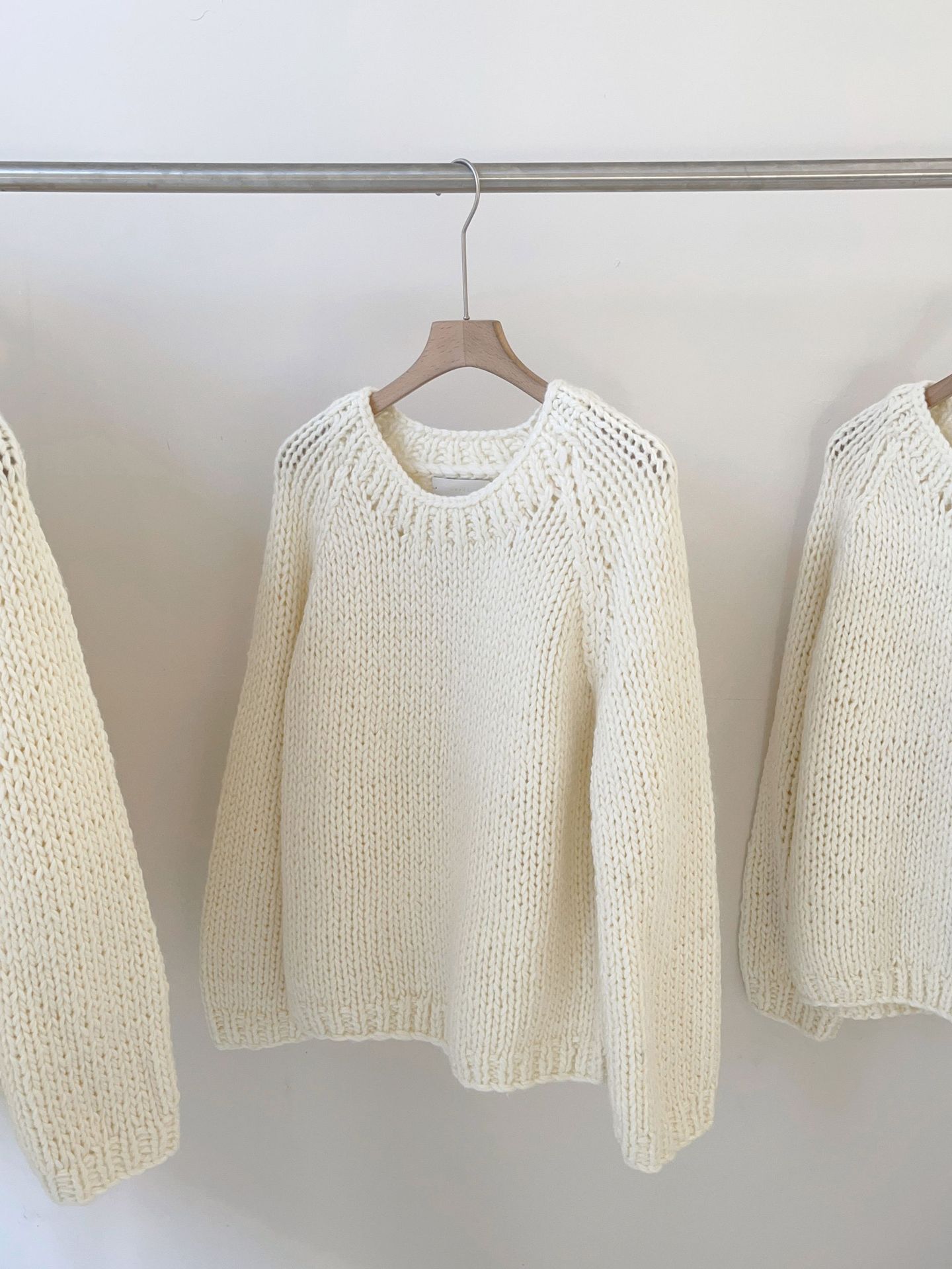 2023 in-stock Handongdaemun autumn/Winter new oun*e round-neck handcrafted pullover loose wool casual sweater top pic 9