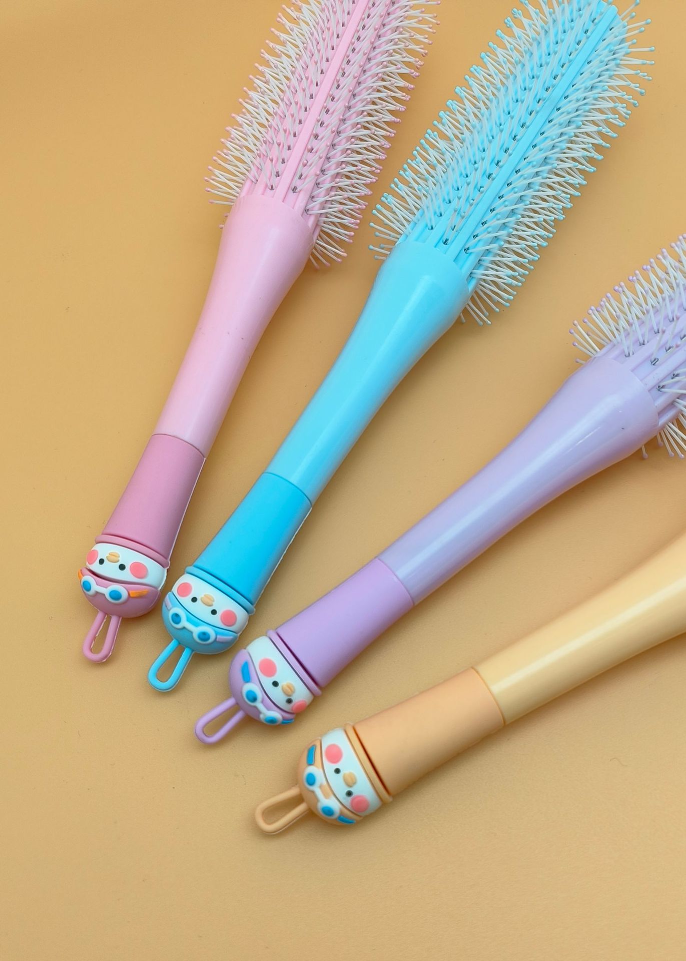 新款女生专用可爱卡通硅胶软头大方头气垫梳 蓬松造型气囊梳圆滚排骨梳 烧烤刷款式梳子详情23