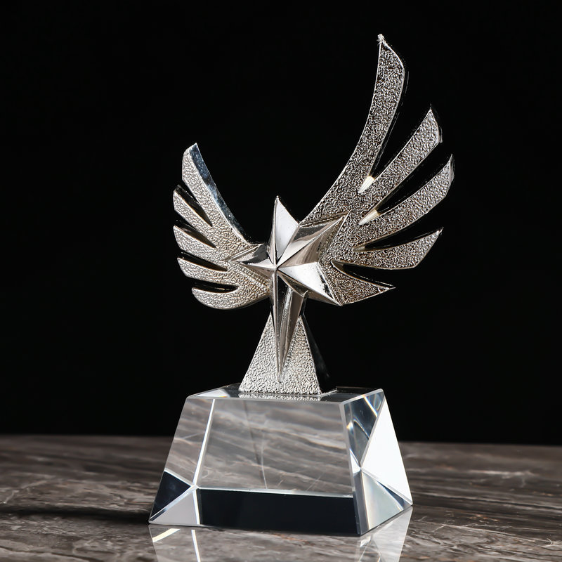 Creative crystal wings, five-pointed star handicrafts, custom engraving, competition event award trophies, souvenirs, Xiangyu Crystal pic 4