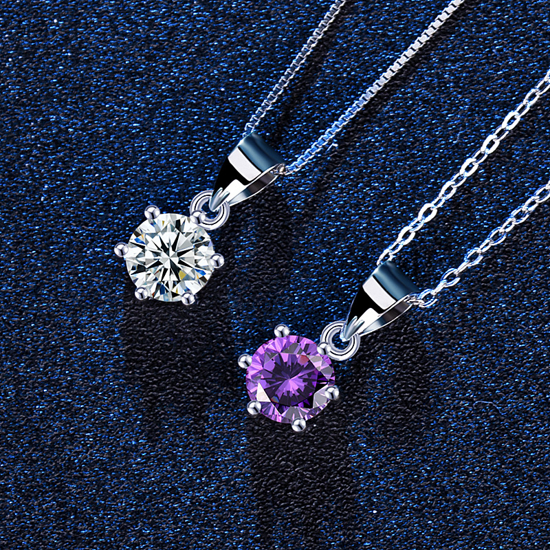 A high-quality imitation D-color moissanite four-leaf clover female pendant with eight hearts and eight arrows from a live-streaming product by a popular influencer on Kuaishou and Douyin pic 54