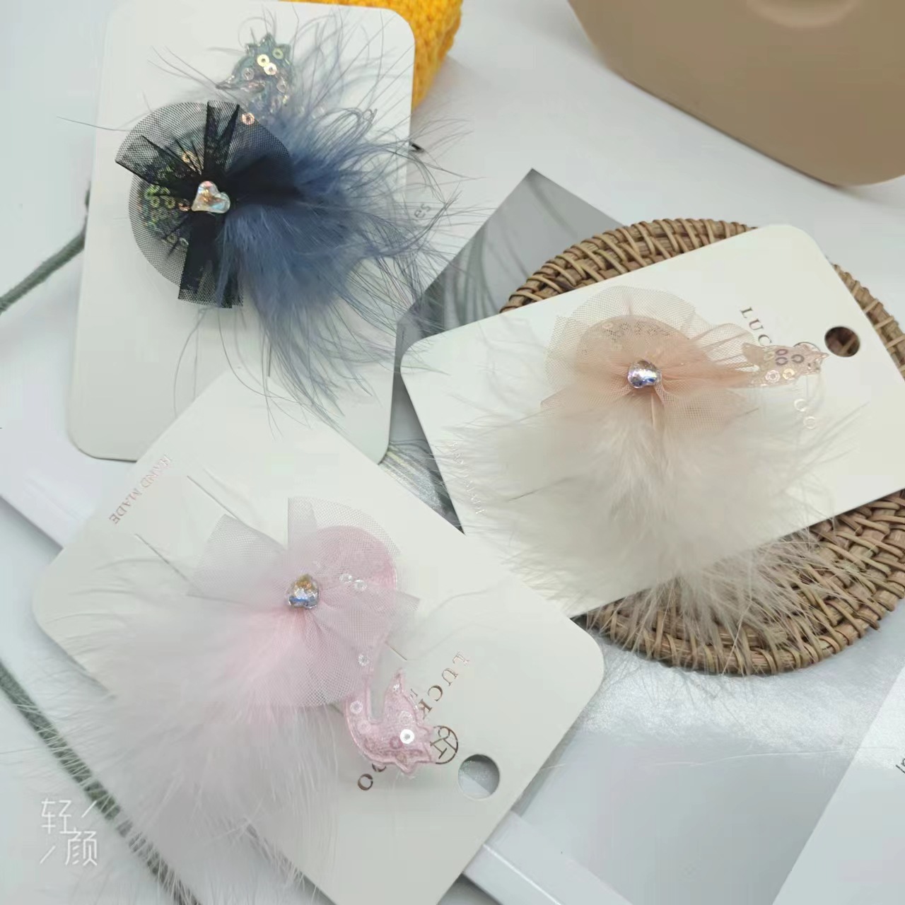 发夹LT10519儿童款布艺天鹅爱心莎莎毛毛手工发饰发夹详情1