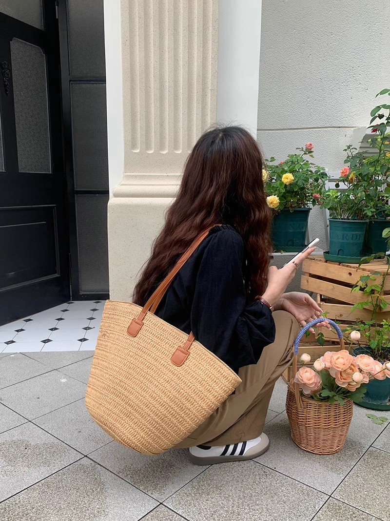 草编包包女大容量2023新款度假沙滩包编织水桶包菜篮通勤托特包潮详情23