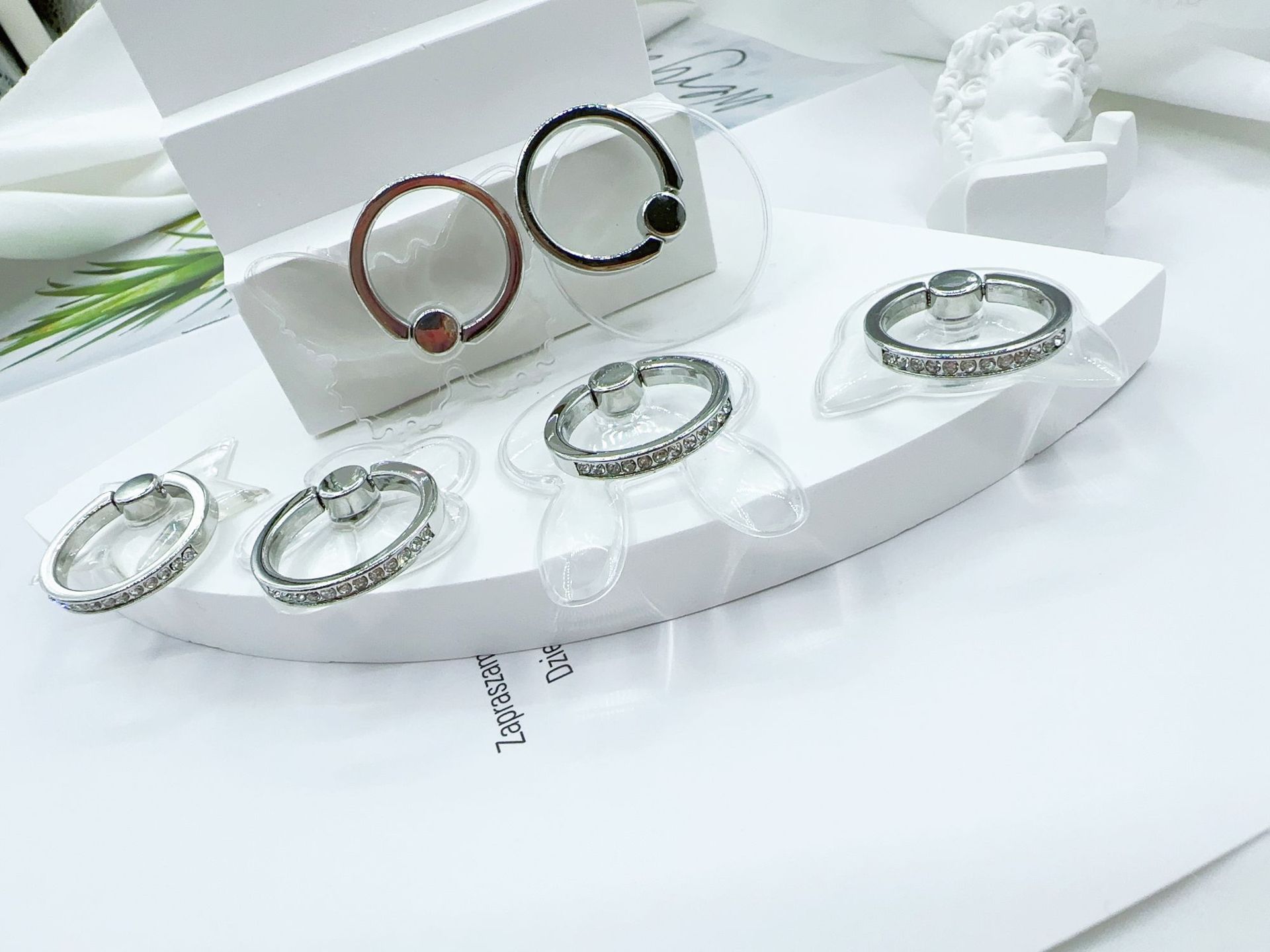 透明钻石指环扣手机支架 水晶指环扣支架金属环手机支架PC亚克力详情7