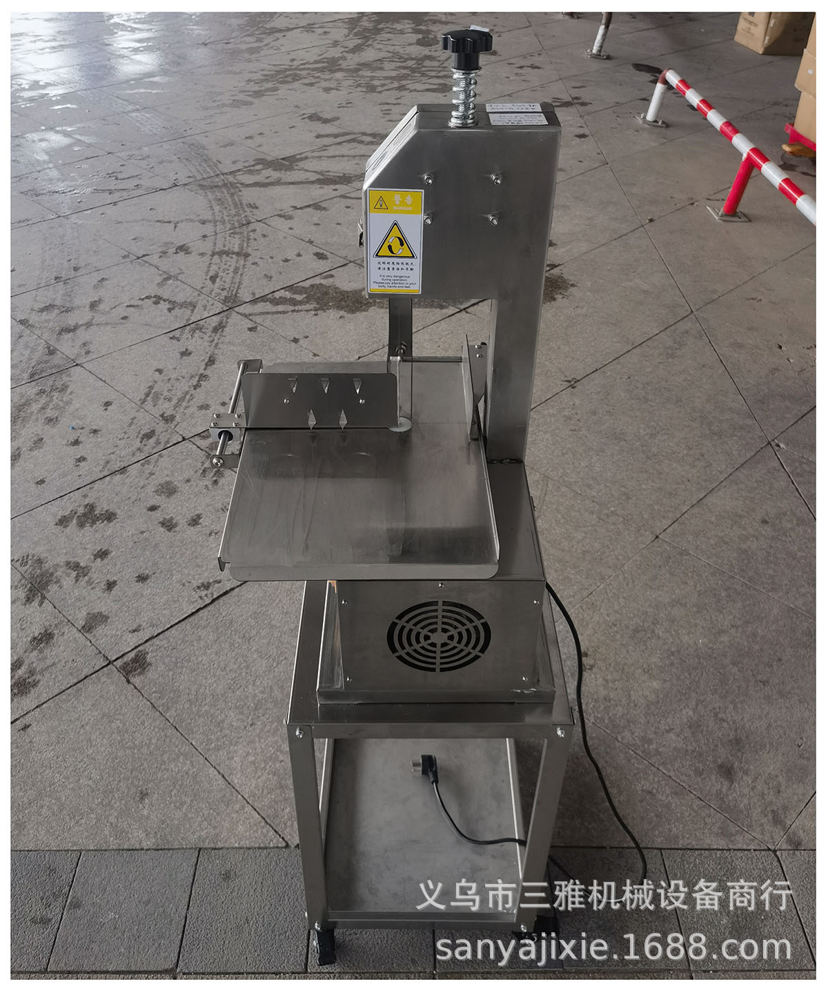 The 120-type commercial electric bone sawing machine for foreign trade, the rapid frozen meat and fish cutting machine, and the foreign trade waterproof stainless steel high-speed meat cutting machine are processing equipment for food factories pic 8
