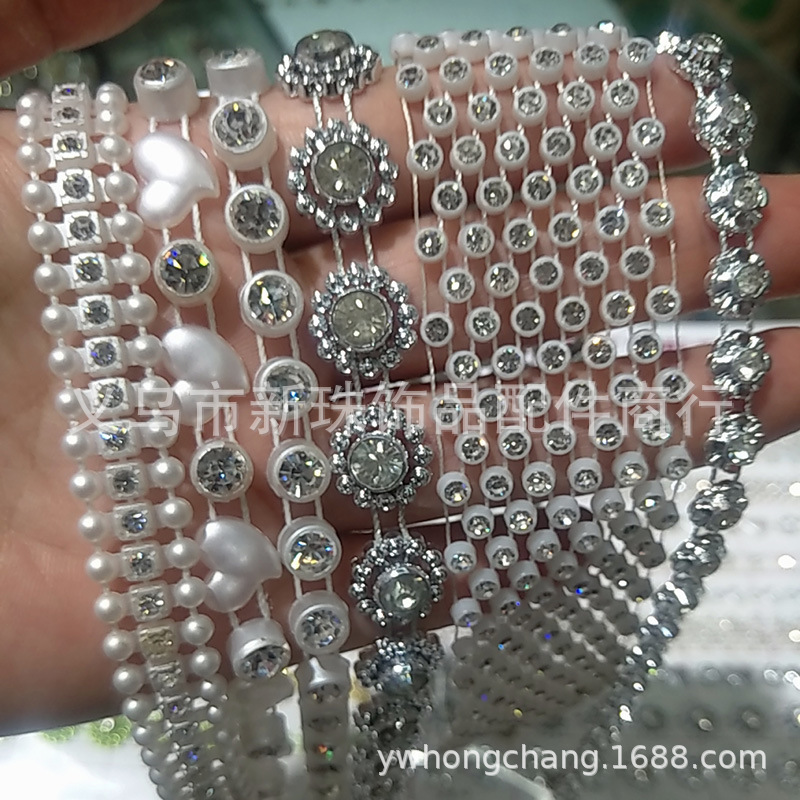 Factory direct sales of golden DIY clothing, shoes, hats, decorative chains, wire drills, strip drills, single-row wire drills, UV electroplated wire drills pic 3