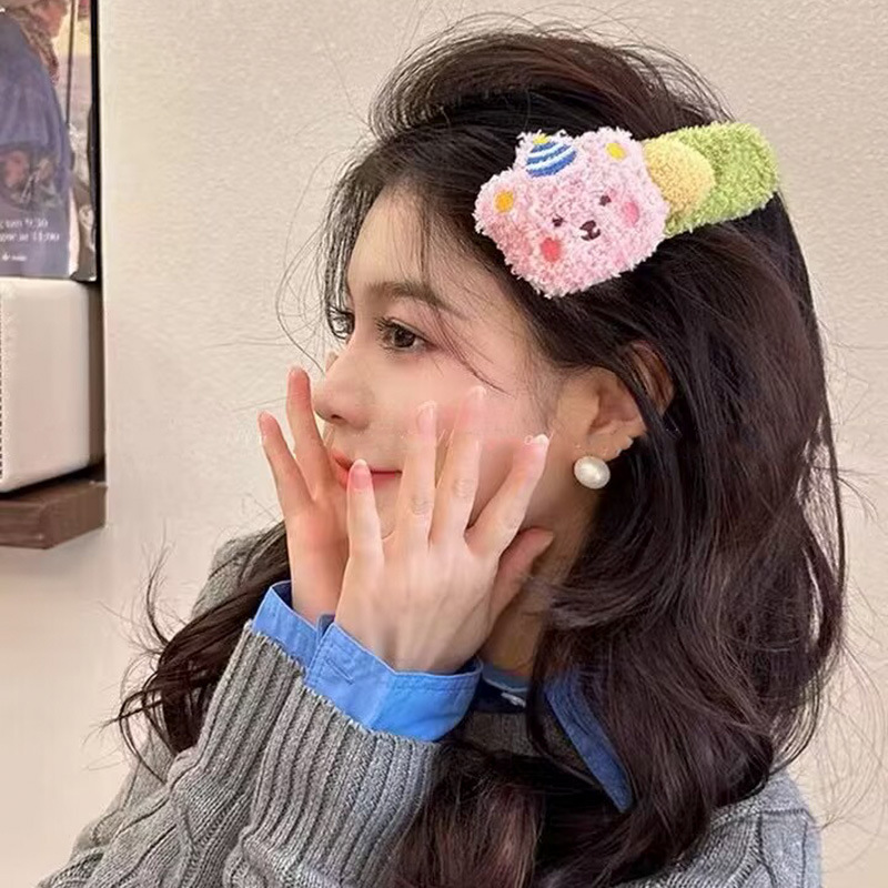 新款韩国秋冬毛绒布丁熊可爱鸭嘴夹大号发夹女后脑勺盘发发卡头饰详情3