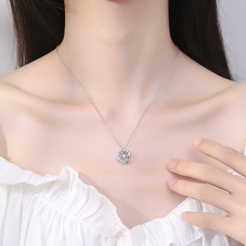s925 sterling silver Feather You Meet the Dynamic Heart Necklace for women, a niche design sense, high-end fashion collarbone chain accessory pic 4