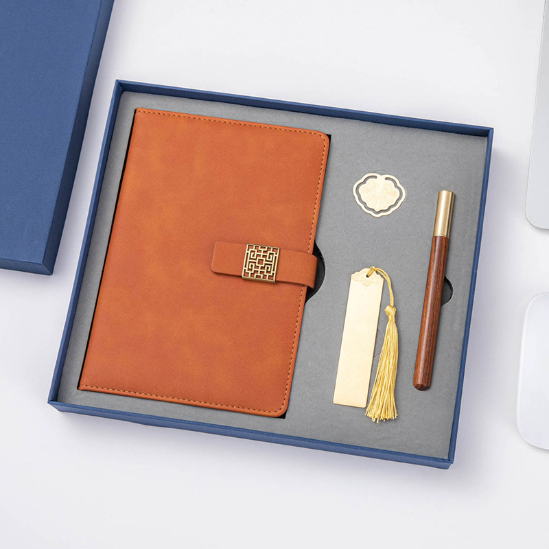 A set of four pieces of notebook bookmarks and book buckles in the style of a college, featuring ancient bronze window latticework and bookmarks, as well as a gift box set for note-taking and creative products pic 6