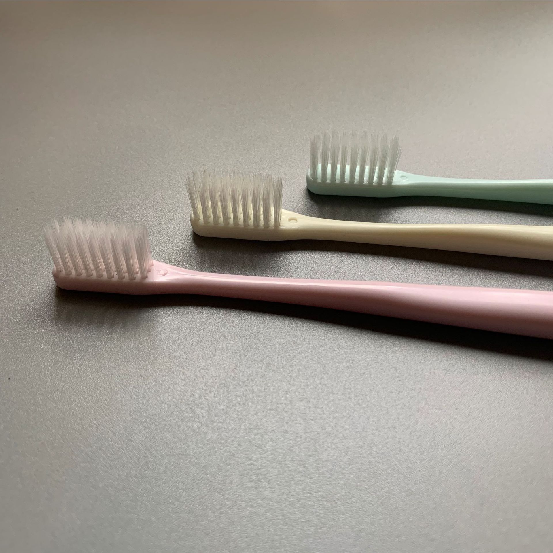 This is a popular Korean macaron ten-stick set and a Japanese Muji bamboo charcoal soft-bristled adult family toothbrush pic 13