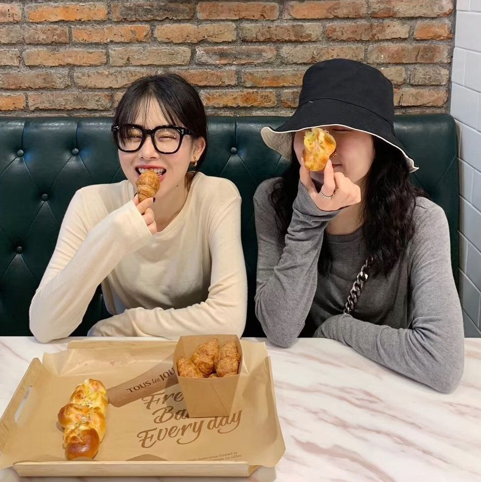 Gentle to the core ~ Soft and fluffy cashmere texture, round-neck basic long-sleeved T-shirt base layer wholesale consignment pic 22