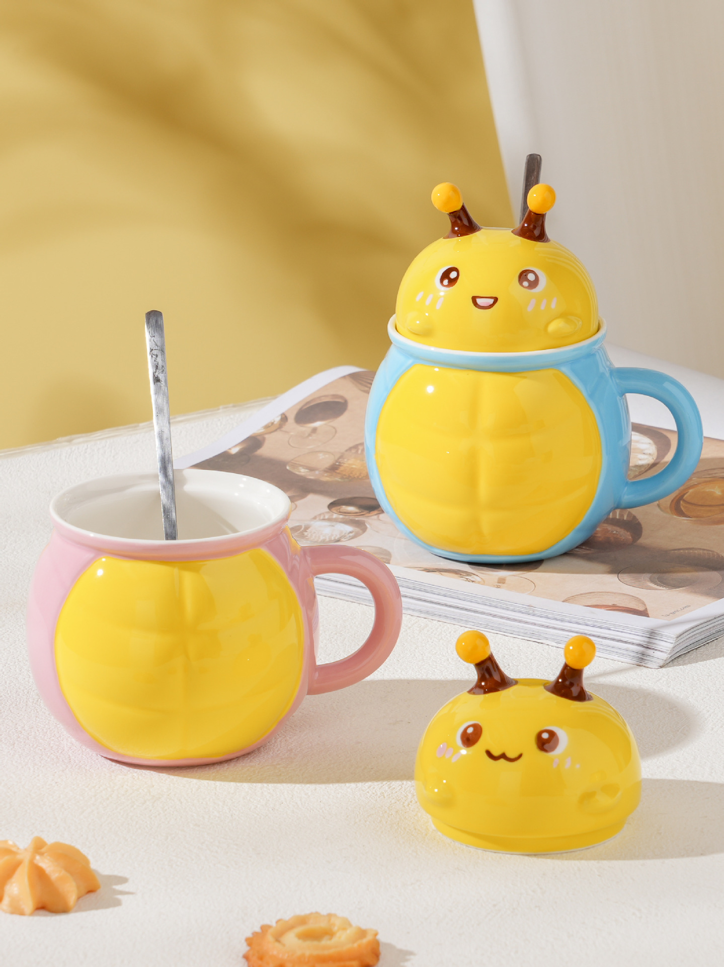 Cute and niche creative cartoon ceramic cups with LIDS for girls, funny birthday gifts for best friends, and high-quality appearance mugs pic 4