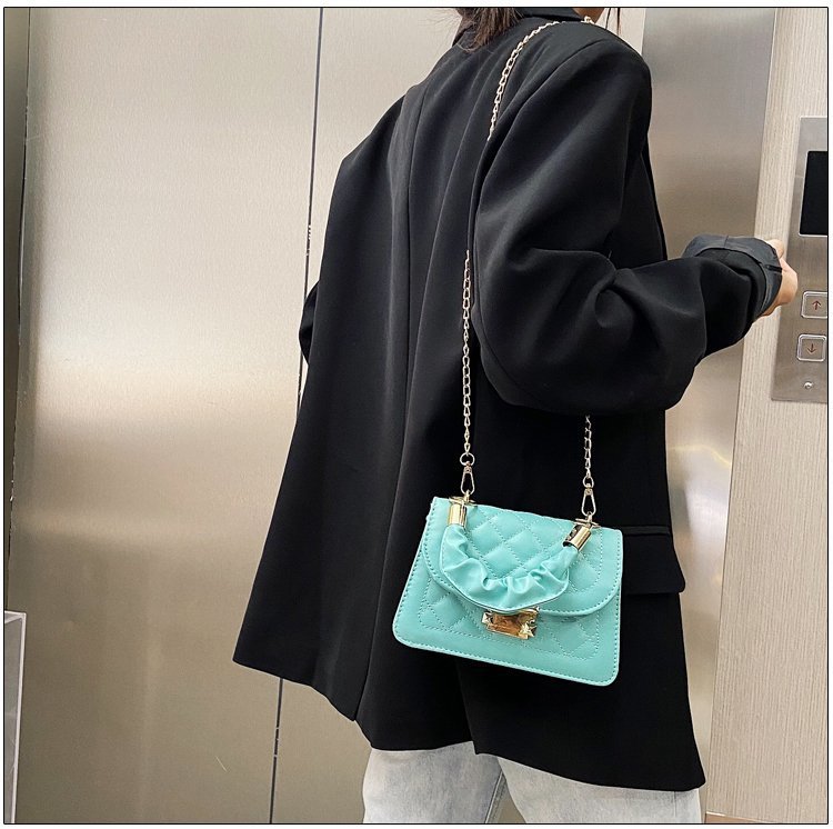 2024秋季新款时尚链条包包女斜挎包小方包简约菱格腋下包单肩包详情18