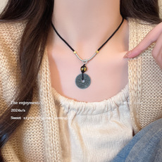 New Chinese-style Zen-inspired long feather necklace, a retro and versatile female ethnic style, a layer-and-wear sweater chain, a best-selling niche accessory pic 5