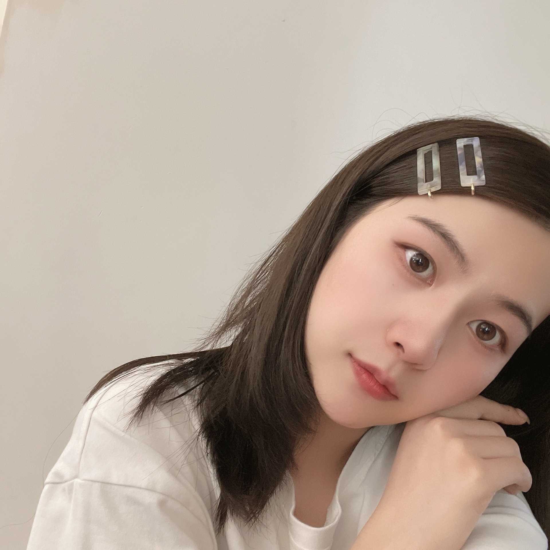 Japón y corea nuevos productos accesorios para el cabello ámbar acetato sin traza clip frente flequillo clip geométrico diosa maquillaje clip al por mayor pic 1