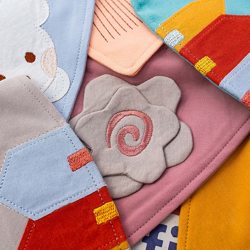 Fresh and clean baby triangular towel, double-layer pure cotton baby bib, newborn bib, breathable and absorbent saliva towel for all four seasons pic 8