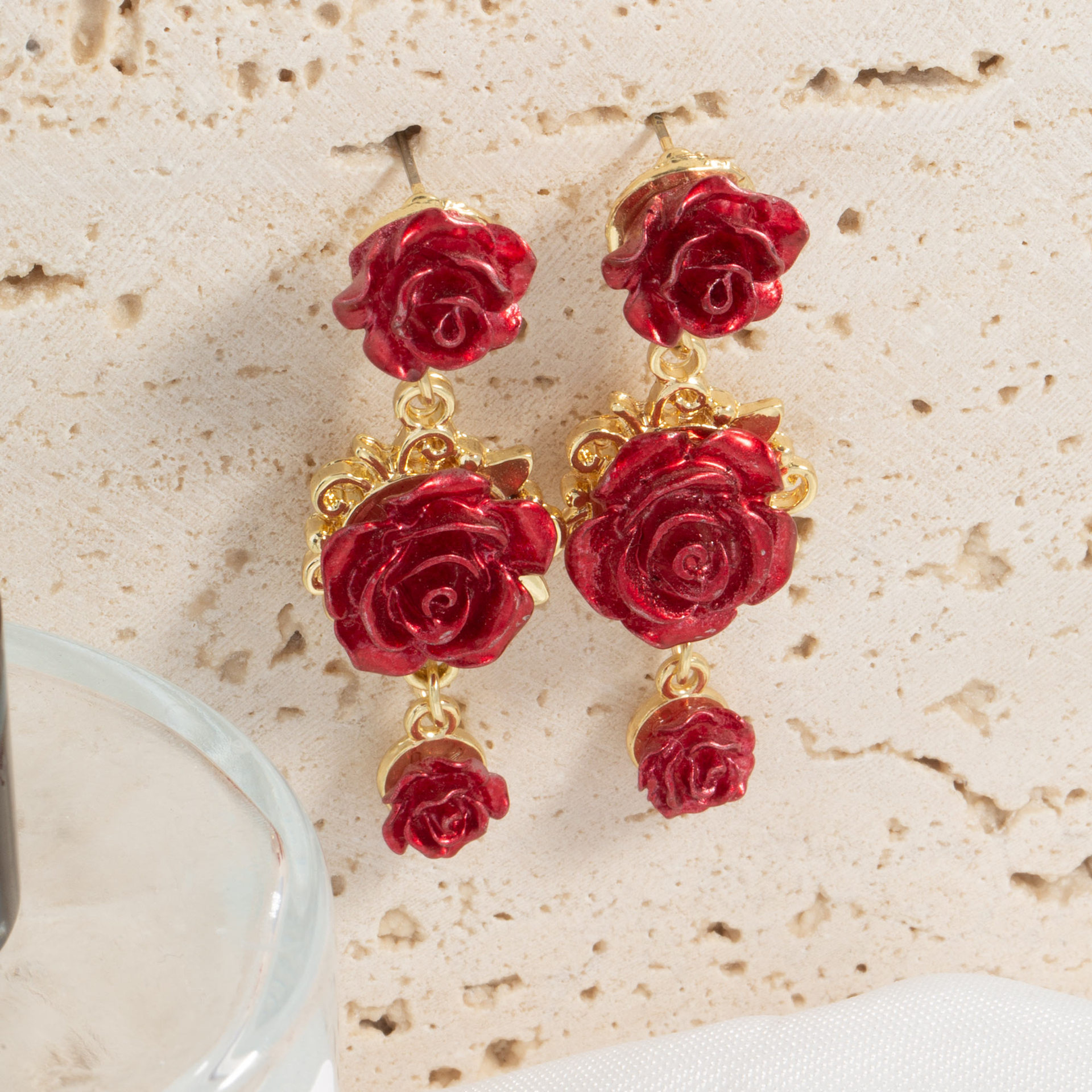 Retro court-style Internet celebrity, unique and fashionable wedding rose earrings, noble and elegant female texture, tassel style earrings pic 2