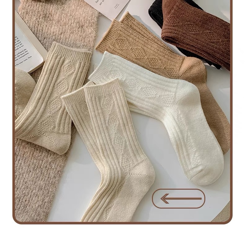 羊毛袜子女秋冬保暖加厚中筒袜日系奶咖长筒袜发热月子堆堆袜批发详情13