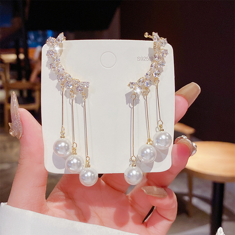 The new Korean earring Fairy 925 silver needle pearl tassel ear clips and stud earrings are fashionable and elegant, and personalized earrings for women pic 2