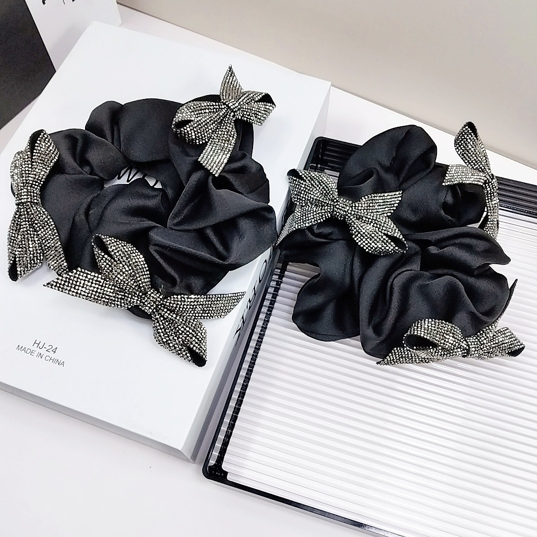 The national trend series of fashionable rhinestone hair bands, large intestine bands, headbands, high-end, simple and sophisticated black hair bands and hair accessories pic 2