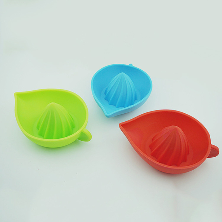 Wholesale of various specifications of manual juicers for kitchenware, lemon juicers, and silicone kitchen tools pic 4