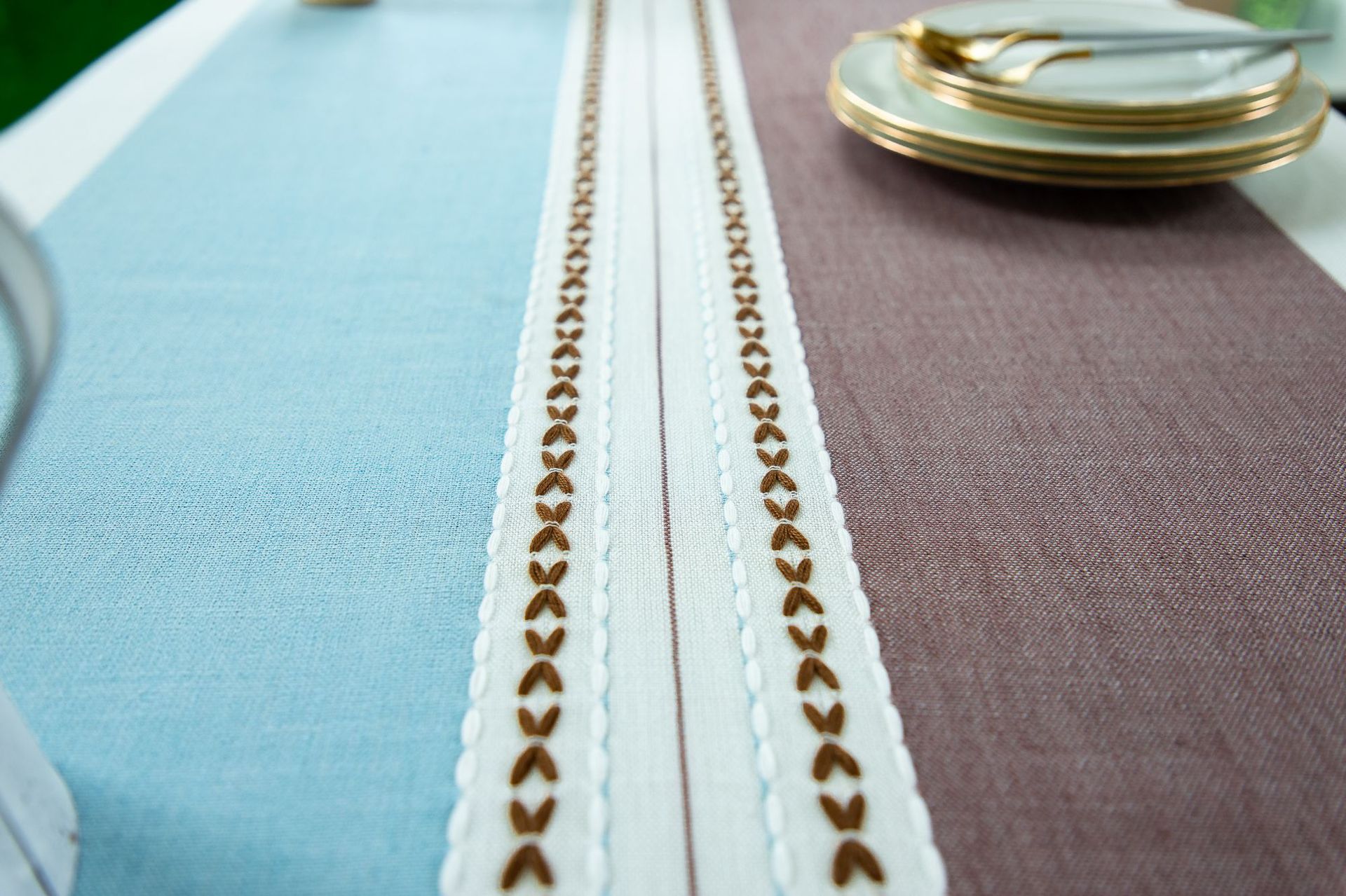 Cross-border Japanese color-blocking and color-blocking embroidered tassel tablecloths, kitchen, dining room, party, family table cover decoration, cotton and linen pic 17