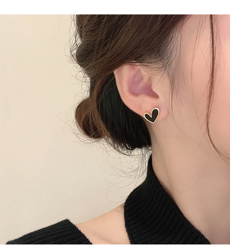 925银针独特爱心日常耳钉女轻奢耳环小众设计感耳饰蚊香盘耳夹详情3