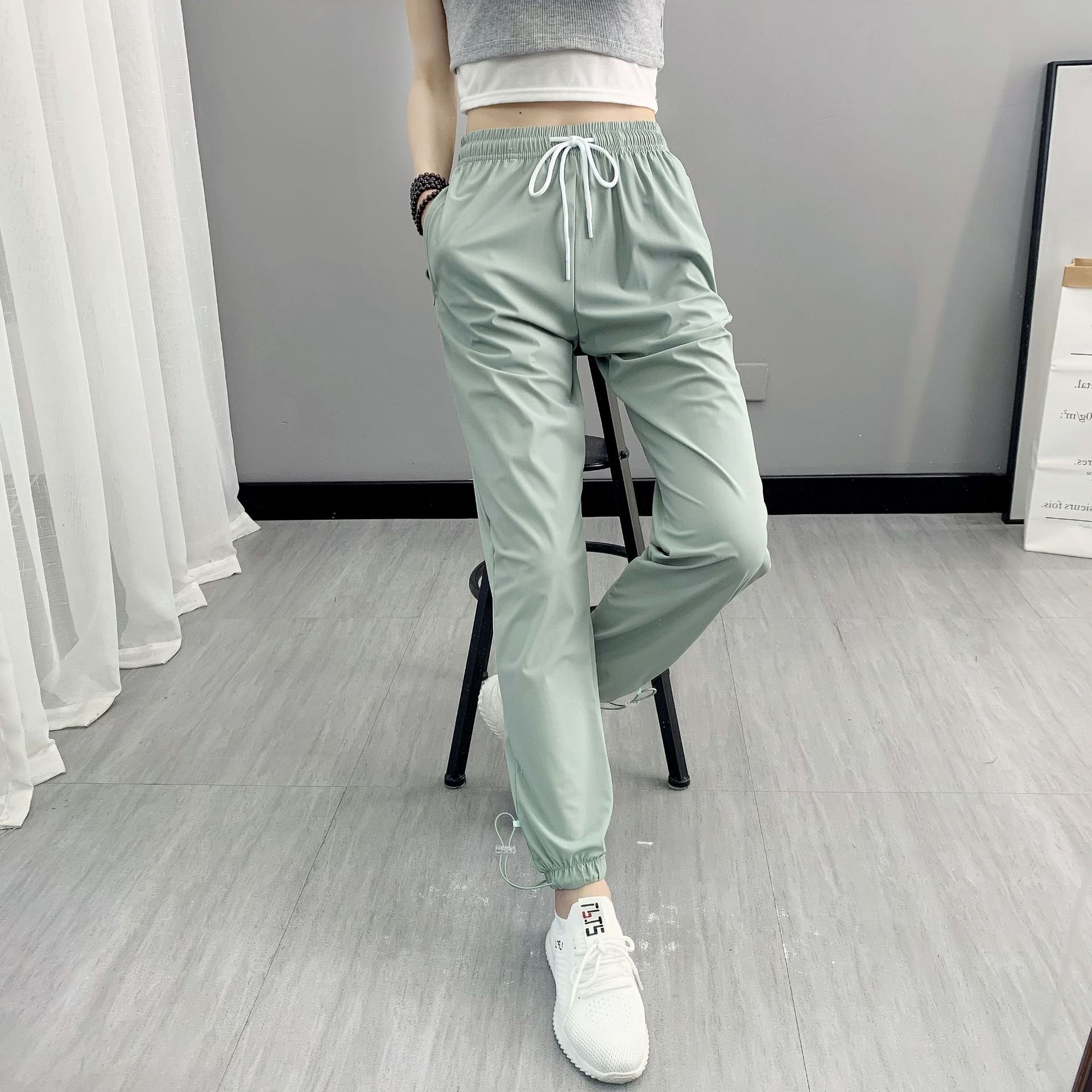 夏季薄款冰丝速干运动裤女宽松束脚九分裤户外运动休闲裤时尚新款详情21