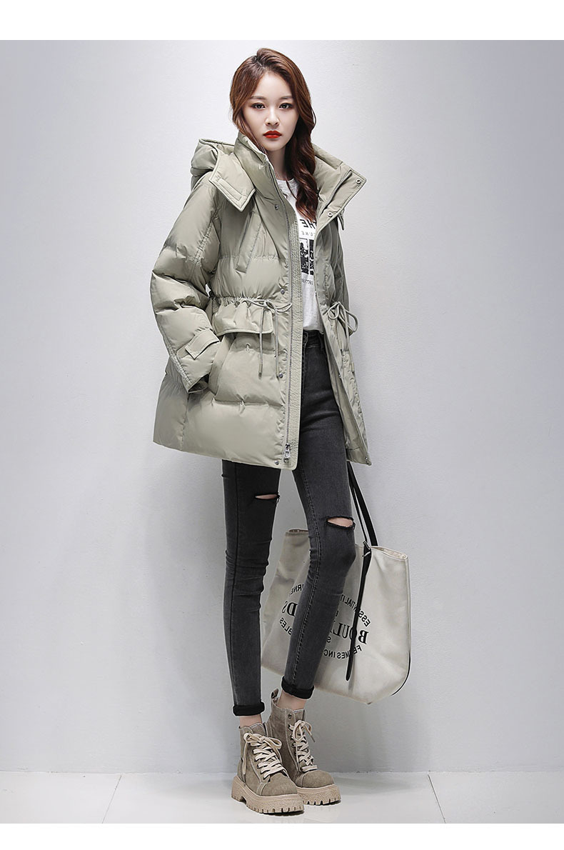 The new design of the down cotton-padded jacket for women in the autumn and winter of 2022, featuring a unique style and thickened Korean-style cotton-padded jacket pic 11