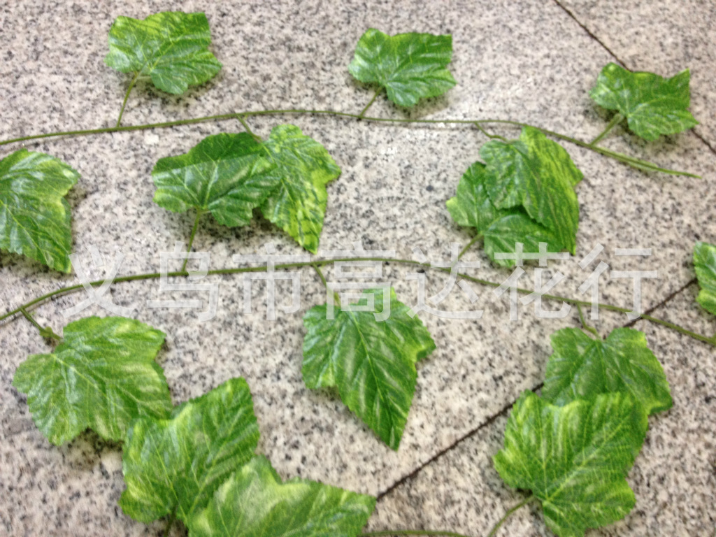 Artificial red maple leaf vine, ivy decorative vine, grape leaf vine manufacturer, ten-thousand-year green leaf vine pic 14
