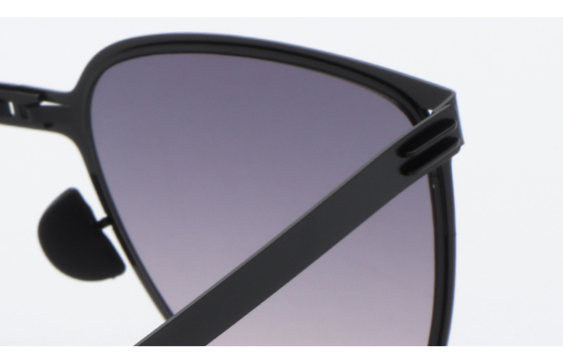 New metal folding sunglasses for women, sun protection and UV protection, popular fashion and trendy sunglasses manufacturer, finished product wholesale pic 8