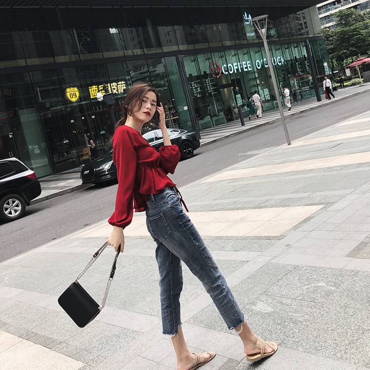 The new summer and autumn collection of the super popular Instagram fairy white lantern sleeve retro court shirt and V-neck chiffon top for women pic 16