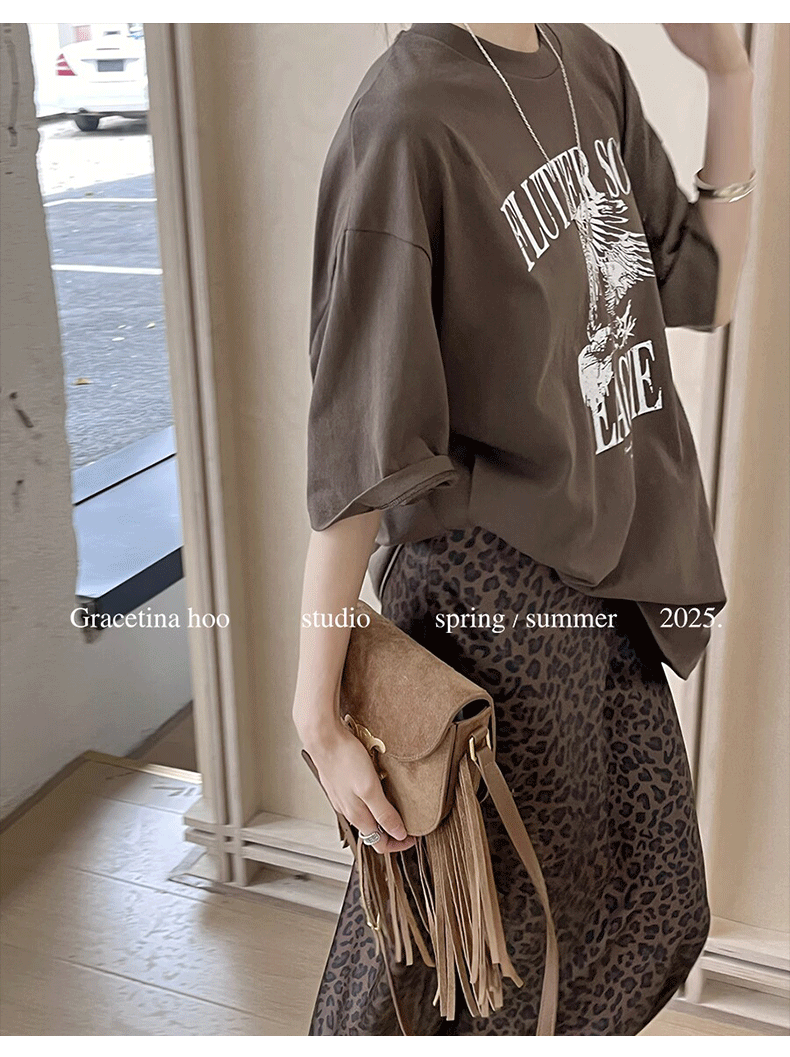 Early spring new release: 2025 Thirteen Lines Simple, retro, laid-back, loose, versatile printed round-neck short-sleeved T-shirt for women pic 14